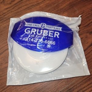 Rolling pizza cutter